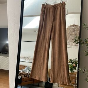 Beyond Yoga BNWT pants! Size Medium